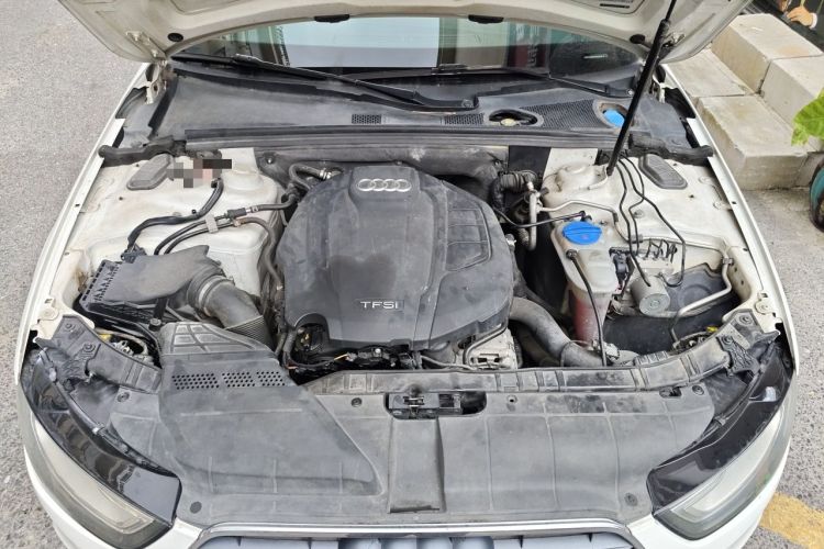 Used Audi A4L 2015 35 TFSI Automatic Comfort Model Engine Bay