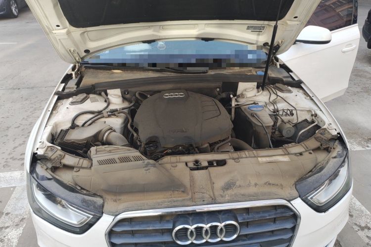 Used Audi A4L 2015 35 TFSI Automatic Standard Model Engine Bay