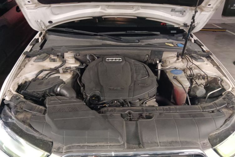 Used Audi A4L 2015 35 TFSI Automatic Comfort Model Engine Bay