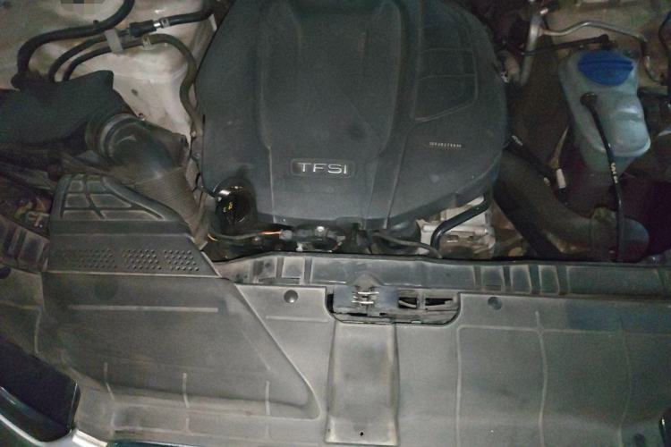 Used Audi A4L 2015 35 TFSI Automatic Comfort Model Engine Bay