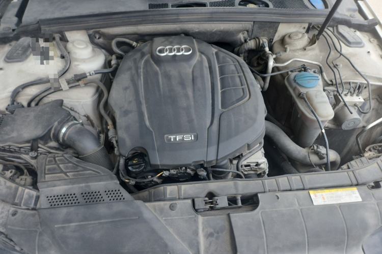 Used Audi A4L 2015 35 TFSI Automatic Comfort Model Engine Bay