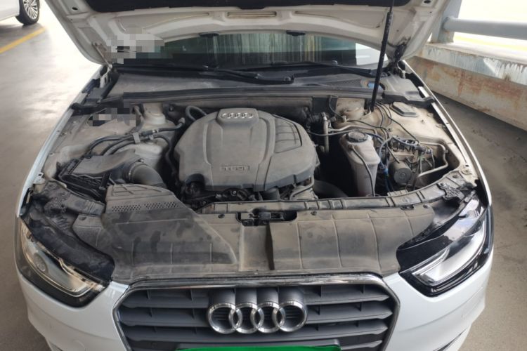 Used Audi A4L 2015 35 TFSI Automatic Comfort Model Engine Bay