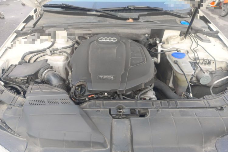 Used Audi A4L 2015 35 TFSI Automatic Comfort Model Engine Bay