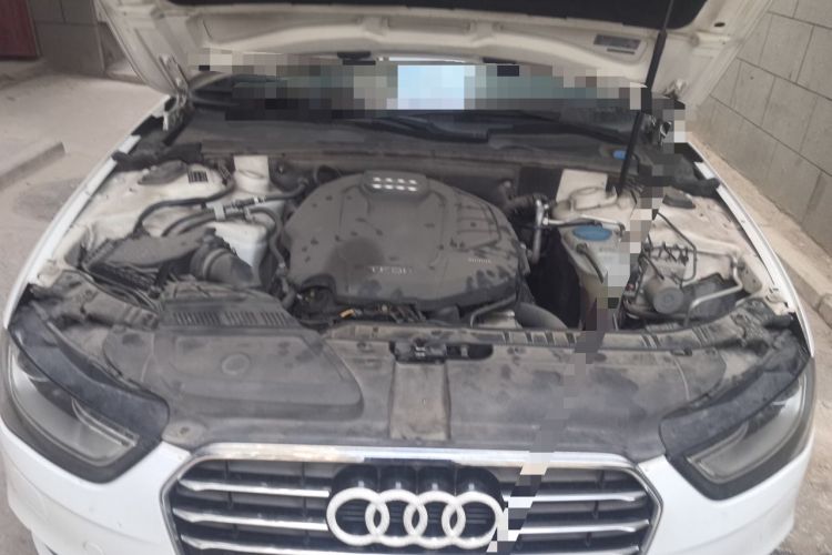 Used Audi A4L 2015 35 TFSI Automatic Standard Model Engine Bay