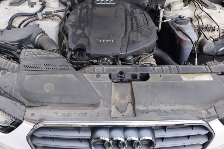 Used Audi A4L 2015 35 TFSI Automatic Standard Model Engine Bay