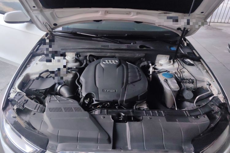 Used Audi A4L 2015 35 TFSI Automatic Standard Model Engine Bay