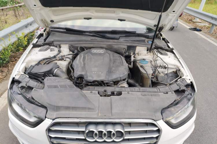 Used Audi A4L 2015 45 TFSI quattro Individual Sport Edition Engine Bay