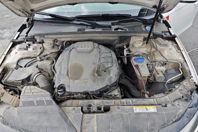 Used Audi A4L 2015 35 TFSI Automatic Comfort Model Engine Bay