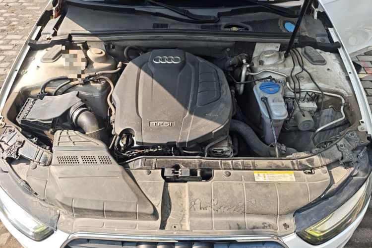 Used Audi A4L 2015 35 TFSI Automatic Standard Model Engine Bay