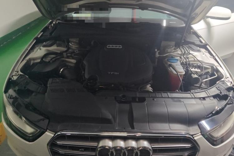 Used Audi A4L 2015 35 TFSI Automatic Standard Model Engine Bay