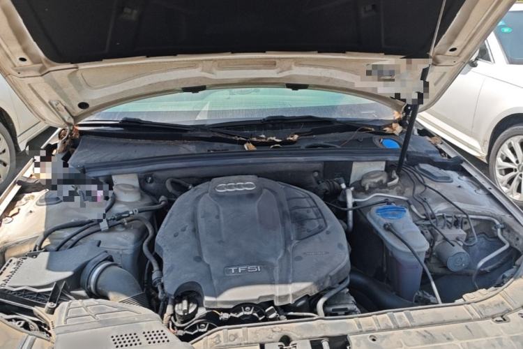Used Audi A4L 2015 35 TFSI Automatic Standard Model Engine Bay