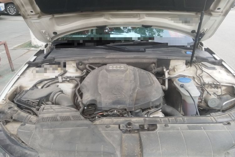Used Audi A4L 2015 35 TFSI Automatic Comfort Model Engine Bay