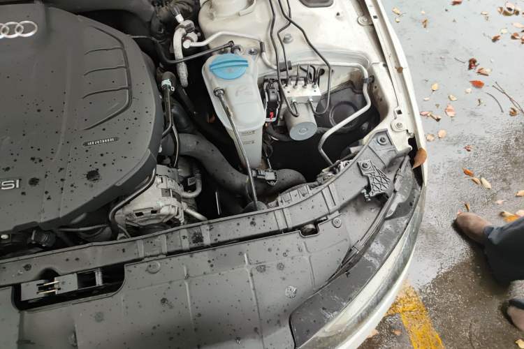 Used Audi A4L 2015 35 TFSI Automatic Standard Model Engine Bay Left