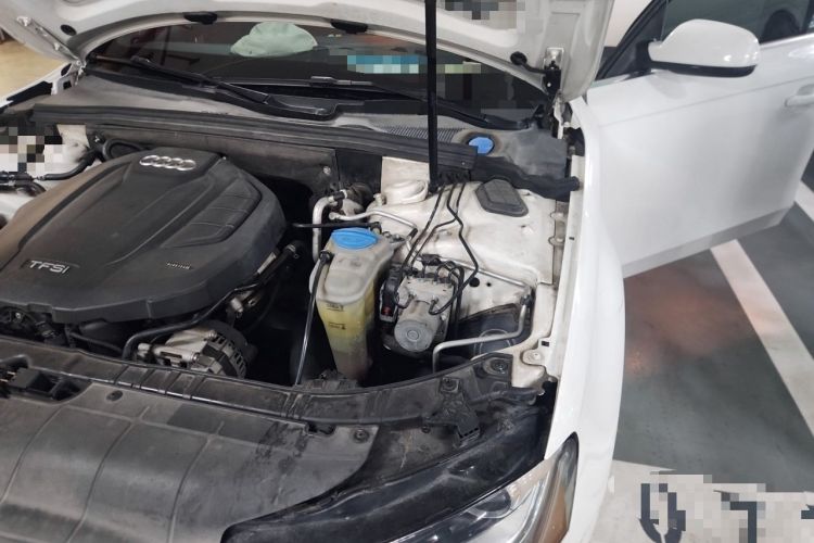 Used Audi A4L 2015 35 TFSI Automatic Comfort Model Engine Bay Left
