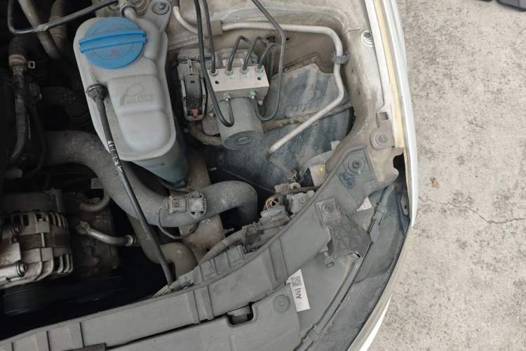 Used Audi A4L 2015 35 TFSI Automatic Standard Model Engine Bay Left