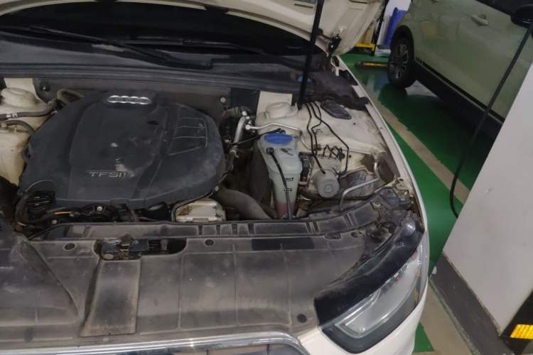 Used Audi A4L 2015 45 TFSI quattro Individual Sport Edition Engine Bay Left