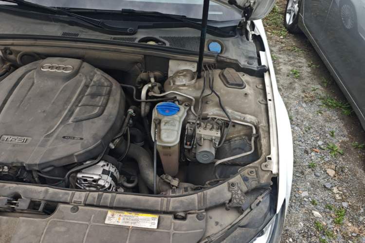 Used Audi A4L 2015 35 TFSI Millionth Anniversary Comfort Edition Engine Bay Left