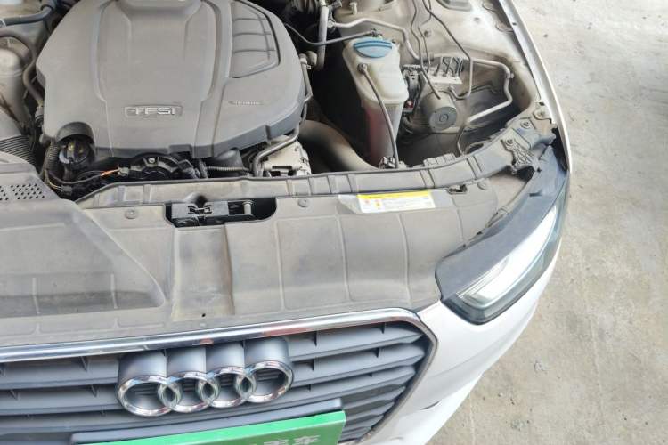 Used Audi A4L 2015 35 TFSI Automatic Comfort Model Engine Bay Left