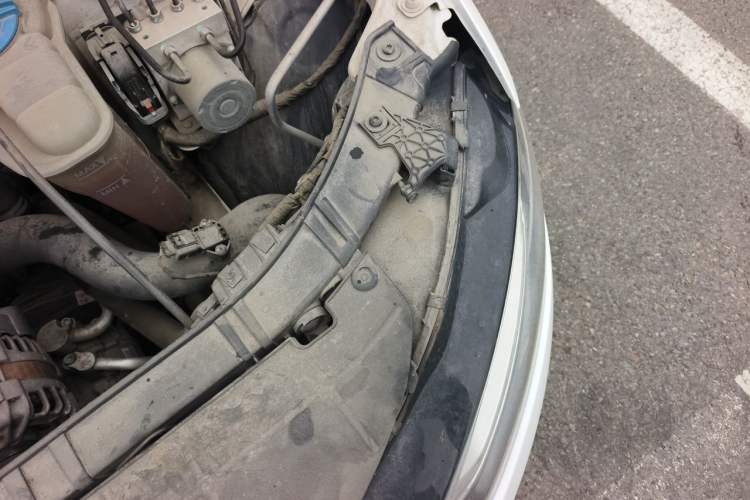 Used Audi A4L 2015 35 TFSI Automatic Comfort Model Engine Bay Left