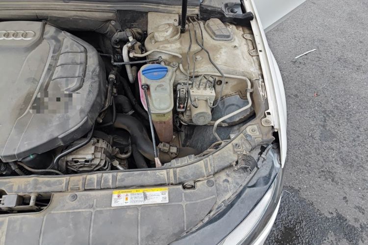 Used Audi A4L 2015 35 TFSI Automatic Comfort Model Engine Bay Left