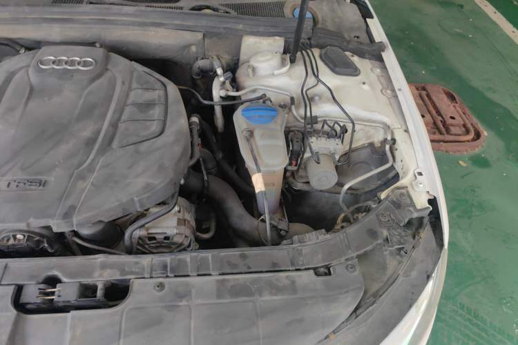 Used Audi A4L 2015 35 TFSI Automatic Standard Model Engine Bay Left