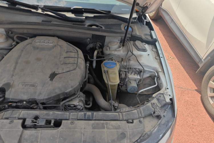 Used Audi A4L 2015 35 TFSI Automatic Standard Model Engine Bay Left