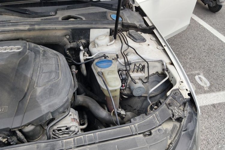 Used Audi A4L 2015 35 TFSI Automatic Standard Model Engine Bay Left