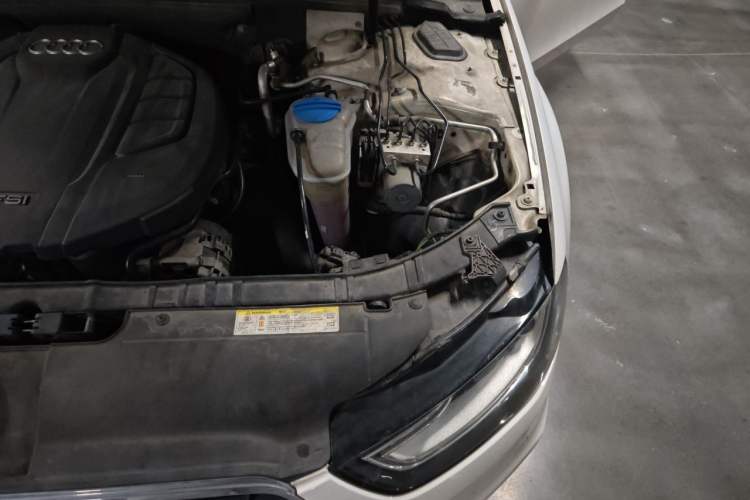 Used Audi A4L 2015 45 TFSI quattro Individual Sport Edition Engine Bay Left