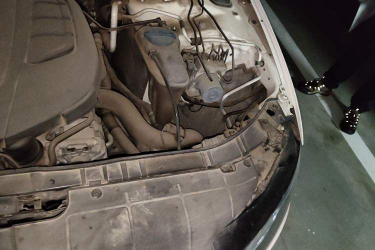Used Audi A4L 2015 35 TFSI Automatic Standard Model Engine Bay Left