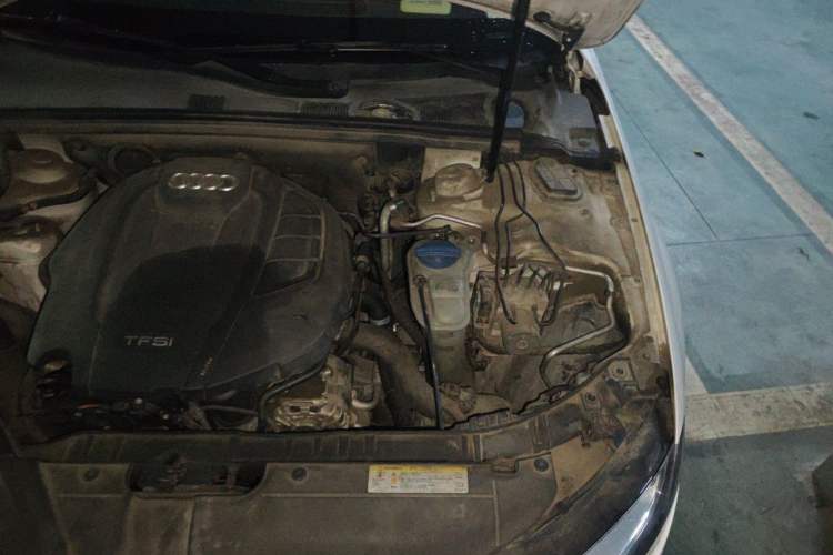 Used Audi A4L 2015 35 TFSI Automatic Standard Model Engine Bay Left