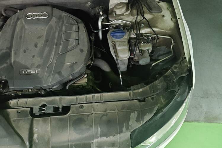 Used Audi A4L 2015 35 TFSI Automatic Standard Model Engine Bay Left
