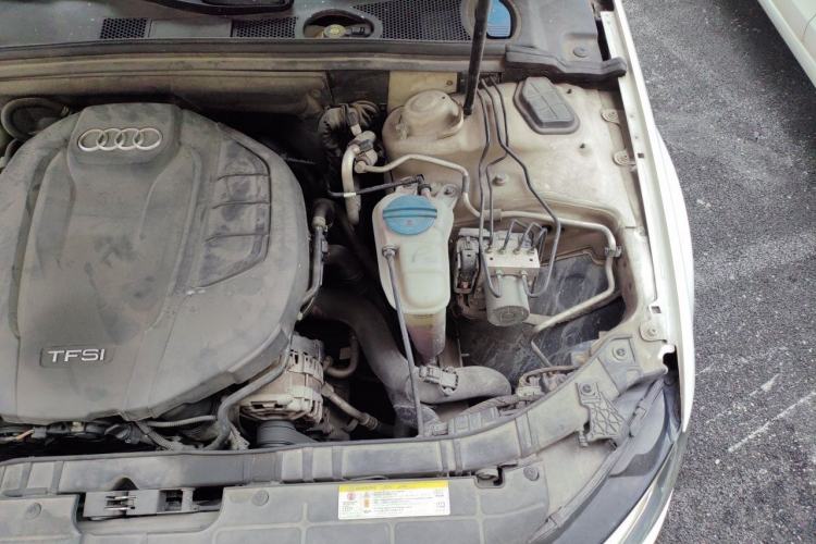 Used Audi A4L 2015 35 TFSI Automatic Comfort Model Engine Bay Left