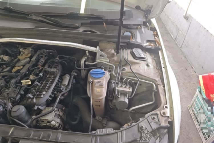 Used Audi A4L 2015 45 TFSI quattro Individual Sport Edition Engine Bay Left