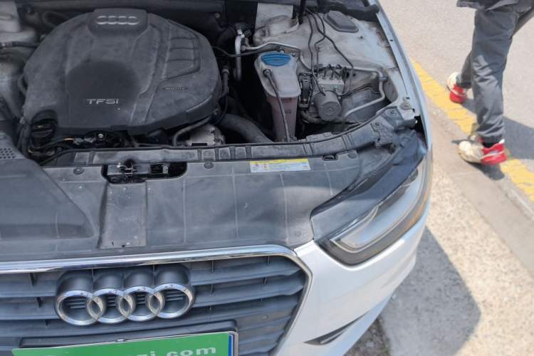 Used Audi A4L 2015 35 TFSI Automatic Standard Model Engine Bay Left