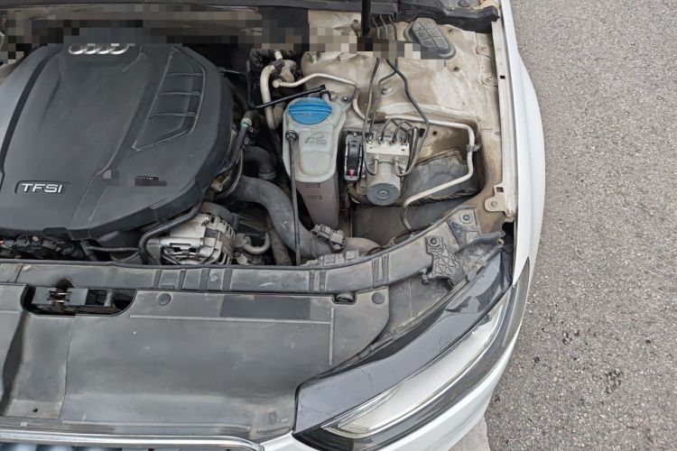 Used Audi A4L 2015 35 TFSI Automatic Technology Model Engine Bay Left