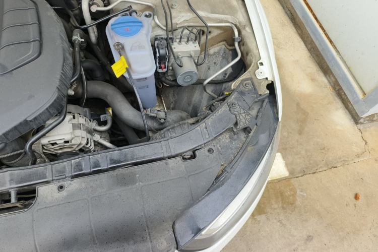 Used Audi A4L 2015 35 TFSI Automatic Standard Model Engine Bay Left