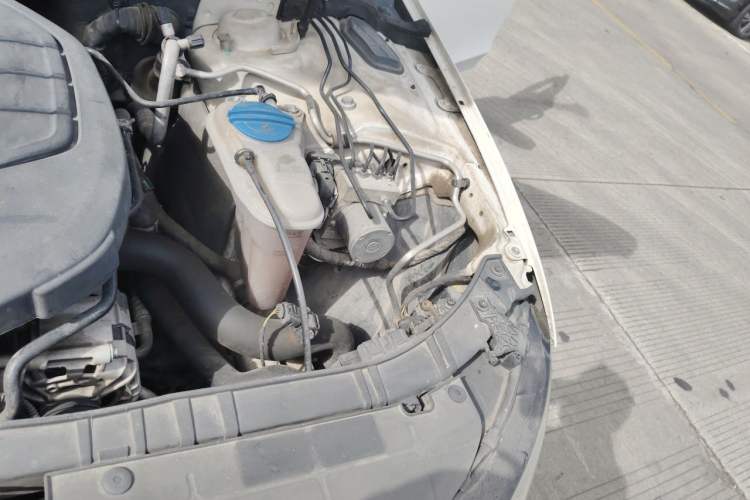 Used Audi A4L 2015 35 TFSI Automatic Standard Model Engine Bay Left