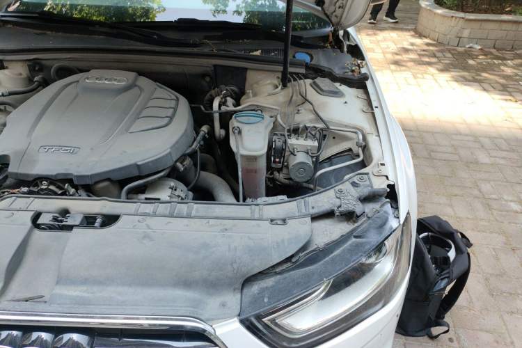 Used Audi A4L 2015 35 TFSI Automatic Standard Model Engine Bay Left
