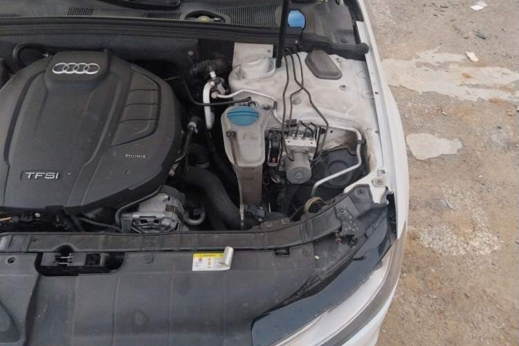 Used Audi A4L 2015 35 TFSI Automatic Standard Model Engine Bay Left