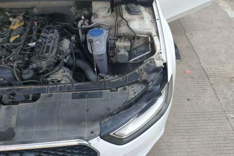 Used Audi A4L 2015 35 TFSI Automatic Standard Model Engine Bay Left