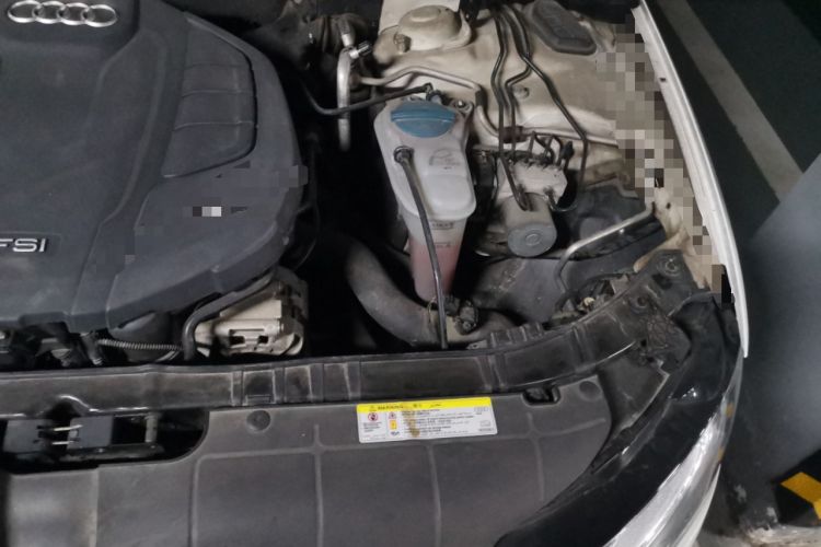 Used Audi A4L 2015 35 TFSI Automatic Comfort Model Engine Bay Left