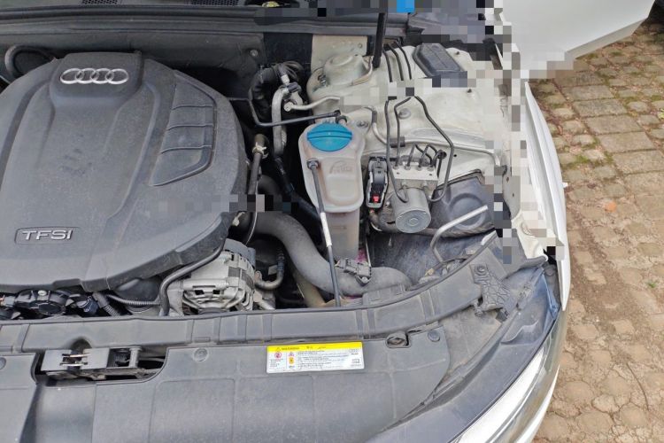 Used Audi A4L 2015 35 TFSI Automatic Technology Model Engine Bay Left