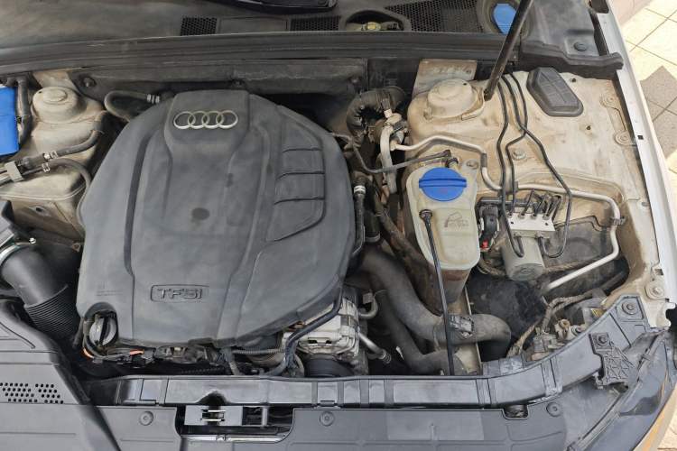 Used Audi A4L 2015 35 TFSI Automatic Comfort Model Engine Bay Left