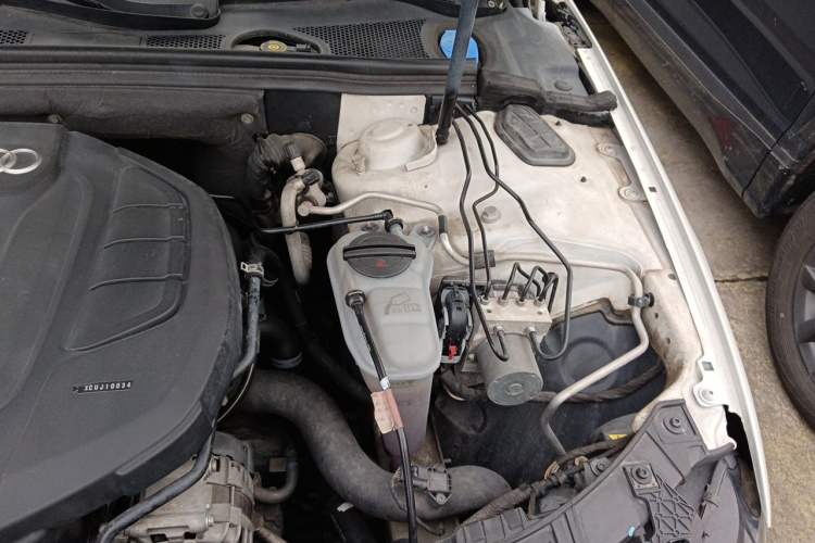 Used Audi A4L 2015 35 TFSI Automatic Standard Model Engine Bay Left