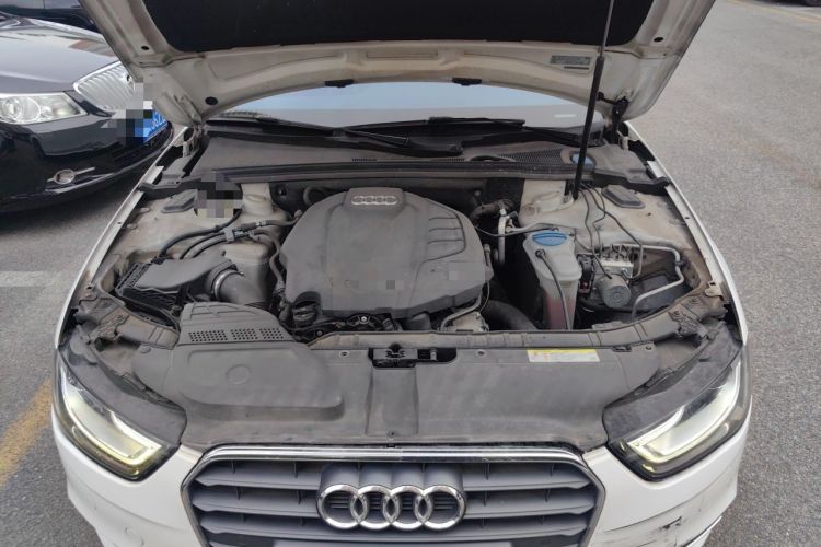 Used Audi A4L 2015 35 TFSI Automatic Standard Model Engine Bay