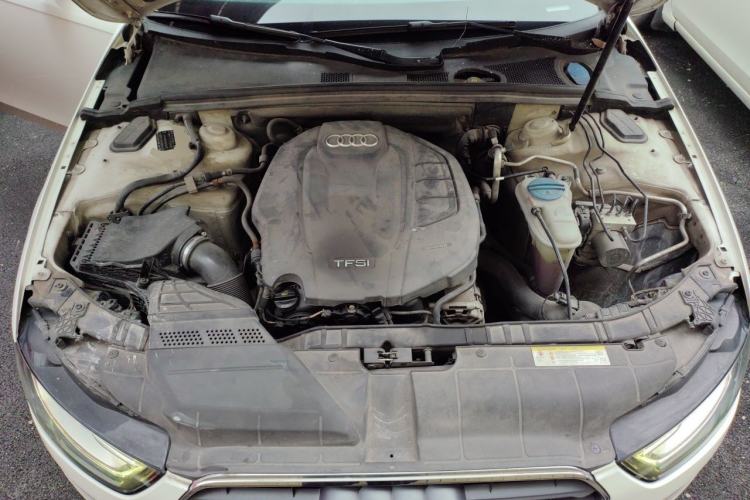 Used Audi A4L 2015 35 TFSI Automatic Comfort Model Engine Bay