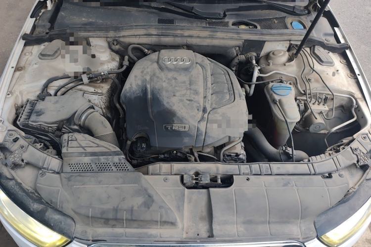 Used Audi A4L 2015 35 TFSI Automatic Standard Model Engine Bay