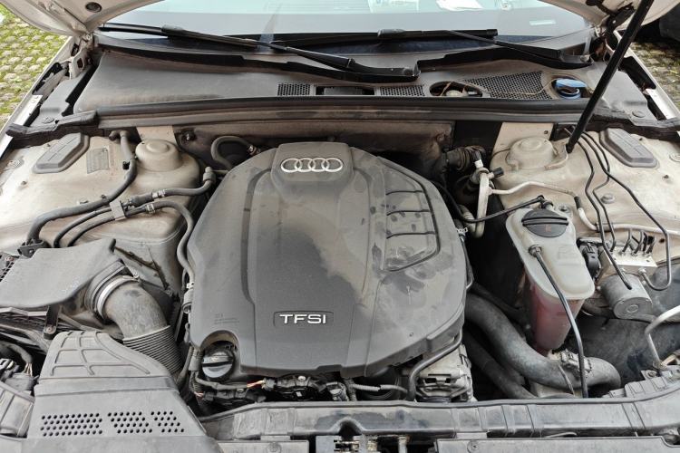 Used Audi A4L 2015 35 TFSI Automatic Comfort Model Engine Bay