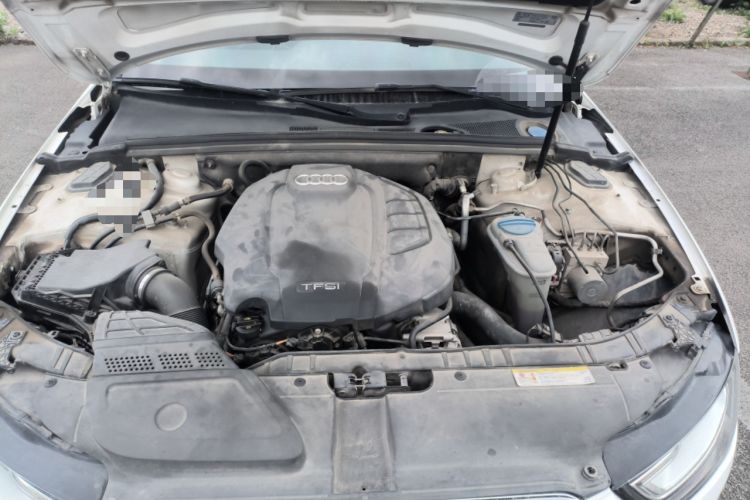 Used Audi A4L 2015 35 TFSI Automatic Comfort Model Engine Bay