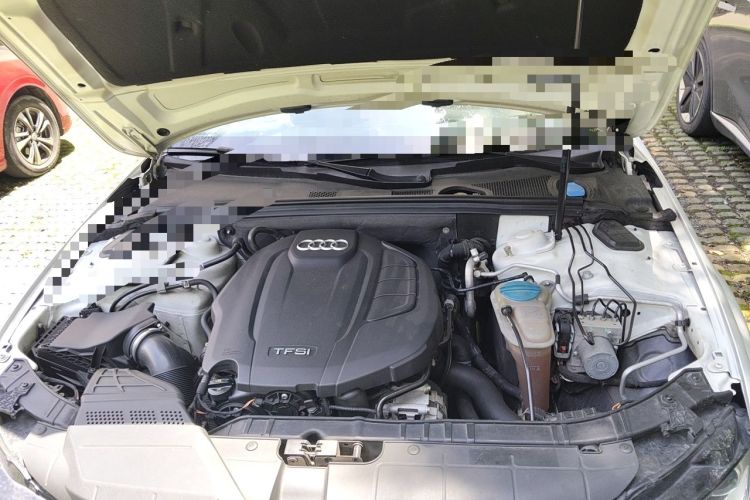 Used Audi A4L 2015 35 TFSI Automatic Comfort Model Engine Bay
